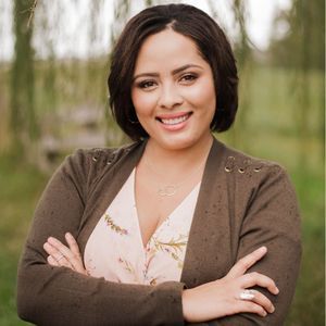 Meet your Posher, Aja